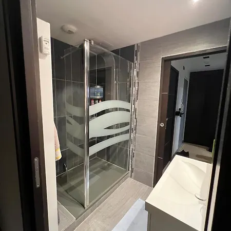 Entier 45m2 Apartment